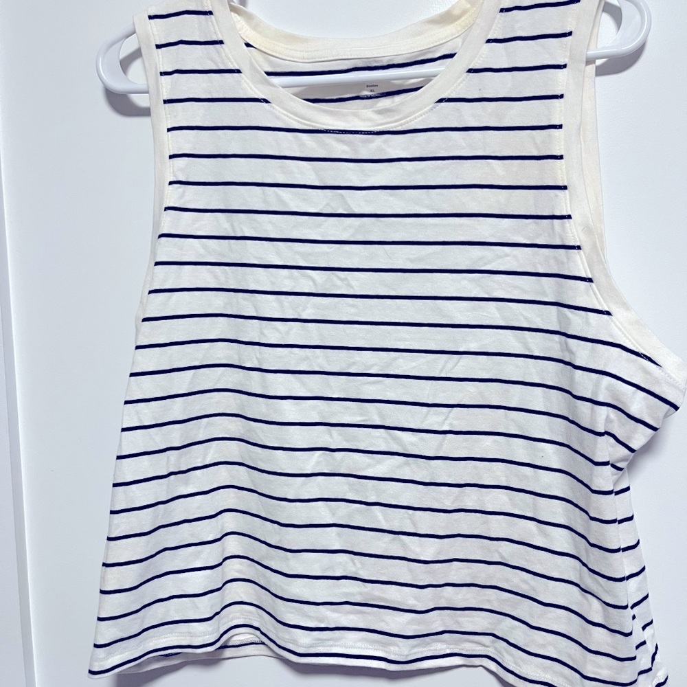 Old Navy Bestee Tank Top (XL)